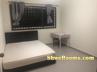 Common Room to rent for Couple or Single Stay at Khatib MRT
