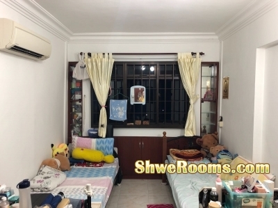 24HR AIRCON AND SPACIOUS COMMON ROOM IN SEMBAWANG