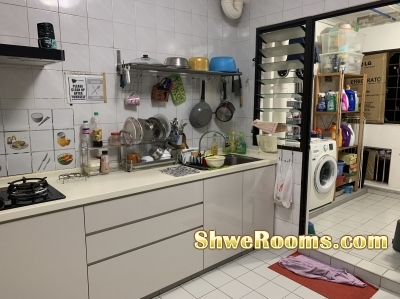 ###LOOKING FOR MALE ROOM MATE @ NEAR ADMIRALTY MRT###