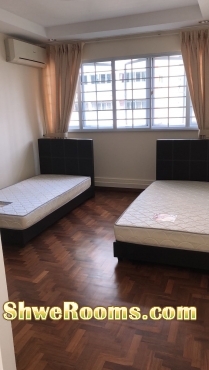 Commo Room For Rent Long/Short Term