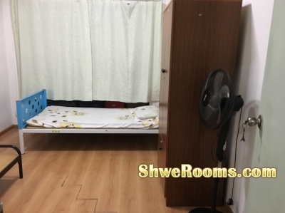 NEAR LAKESIDE MRT (one room for one person )