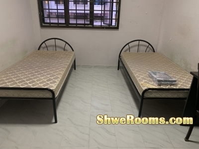 One common room for rent only two Female or couple near Lake side MRT 750S$+PUB share (1 Oct 2019)