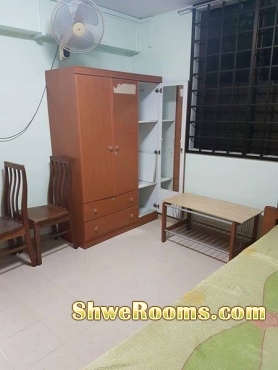 Short term - Common Room with AC Near Cmmonwealth MRT