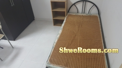 @Female Roommate for Master Bed Room with Aircon For Rent near Admiralty MRT and 888 Plaza@