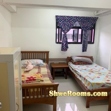 common room for rent 700$ per room included PUB