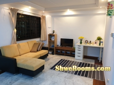 Room For Rent in Blk 727 Tampines St. 71