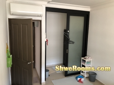 Single HDB room for rent at Simei near MRT and Changi Hospital