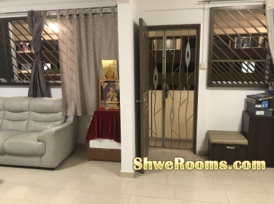 Single HDB room for rent at Simei near MRT and Changi Hospital