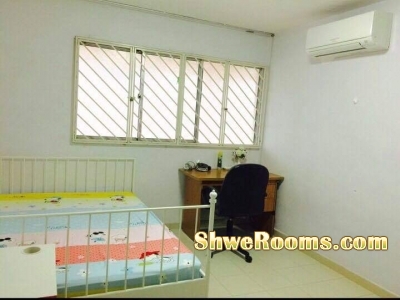 One nice Common Room is available to rent near Clementi Mrt (From 1st May 2020 onwards)