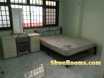 ðŸŒ²ðŸŒ²ðŸŒ² Single/Double room - One Minute walk to Hougang MRT (Big Room for rent)