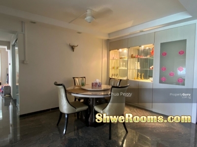 Whole common room to rent for one male at Sembawang