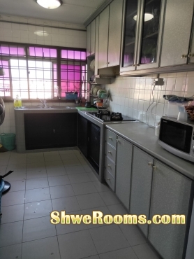 common room With Air Con FOR RENT 3 MINS TO YEW TEE MRT