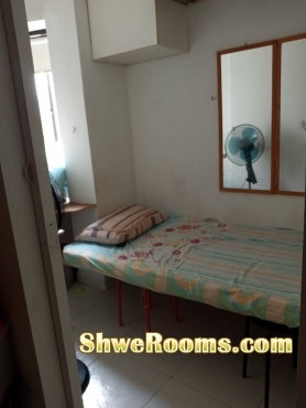 370$ Single Room with one Window, Near Boonlay MRT