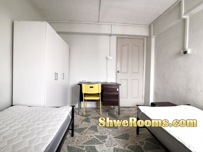 Common Room Available 2 Male/ Couple (Immediately)