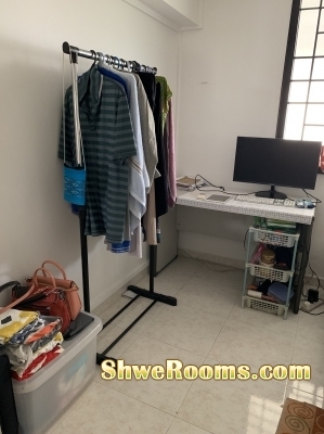 Looking for one lady near Holland village MRT