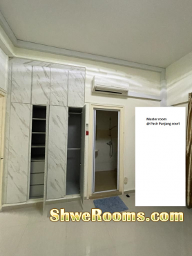 Master room  @ Parsir Panjang Court
