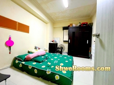 Need Male / Female / Couple For Sharing Nice & Big Common Room & Master Bed Room Near Mrt & Bus Stop