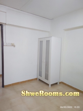 Big common room for single stay