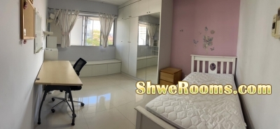 A beautiful common room at near Khatib MRT ðŸ¡ (Only Female for Single stay) ðŸ‘©â€ðŸ¦°