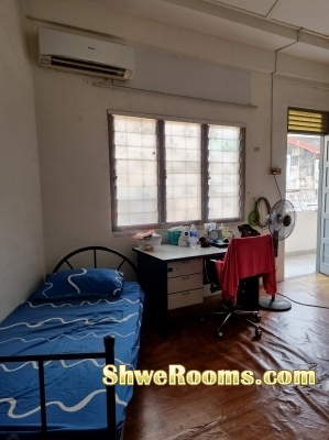 Short term available for 1 male 