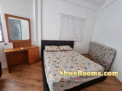 One Common room Short term available