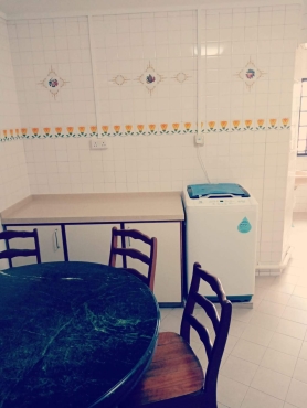 Common Room (6min) Dakota/Mountbatten MRT - (single or couple only) -