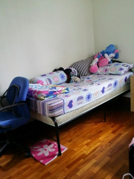 Common-room for 2 Ladies (Admiralty)-beside MRT