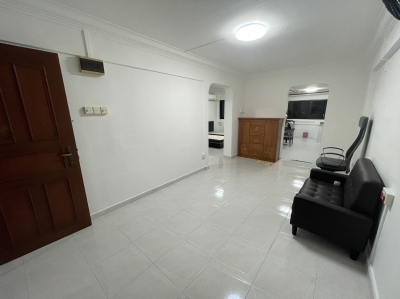 ONE MASTER ROOM AVAILABLE AT CLEMENTI BLOCK 308