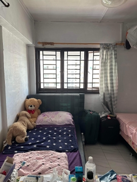 Available 1 lady rommate $650/pax inclusive