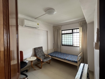 Common room available Opposite to Sengkeng mrt
