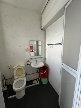 Common room available Opposite to Sengkeng mrt