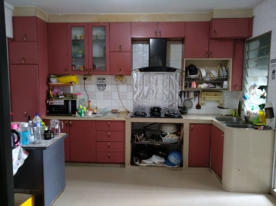 Owner Ad：One lady to share HDB Master room