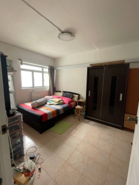 A Spacious Master Bedroom, 3 mins walk to Dakota MRT