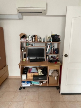 A Spacious Master Bedroom, 3 mins walk to Dakota MRT