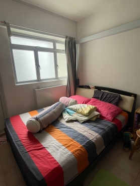 A Spacious Master Bedroom, 3 mins walk to Dakota MRT