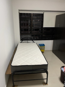 1 male to share Common room( long term)