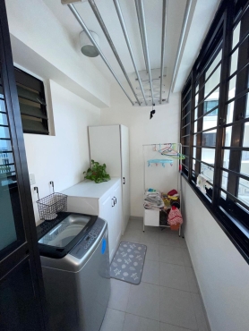 1 male to share Common room( long term)