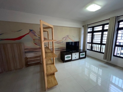 1 male to share Common room( long term)