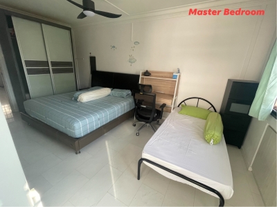 Big Master Bedroom & Common room for rent near Admiralty/ Woodlands MRT