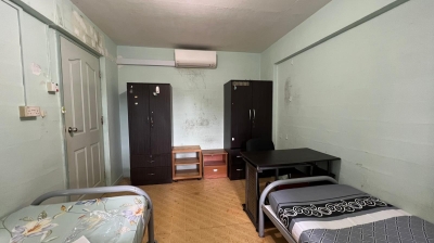 looking for a male room