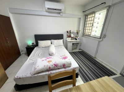 Master Room for Rent nearby Marsiling MRT ( 4 min walk )
