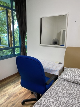 Punggol မှာ common room အခန်းတစ်ခန်း ငှါးရန်ရှိပါသည်