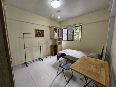 Chinese Garden Common Room for rent (Male only)