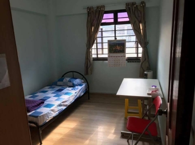 Common Room- (အမျိုးသမီးတစ်ဦးတည်းသီးသန့်) နေထိုင်ရန်အတွက် ငှားရန်ရှိပါတယ်။