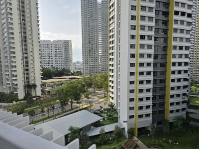 Common Bedroom  to share at near Clementi MRT 