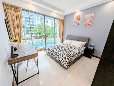 Available Immediately-5 Co Living Rooms at Lakeholmz