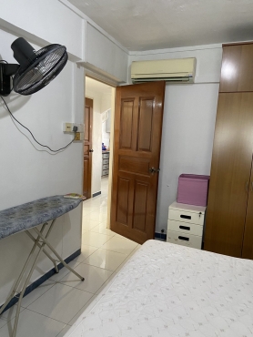 One common room to rent for shared one female