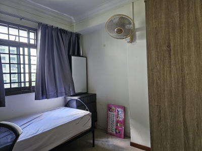 Single room for rent(female only)