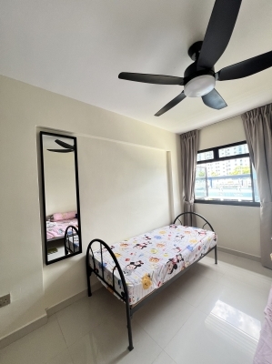 Common Room Available for Rent 