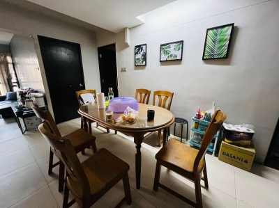 One Male for Short term@ Block 653B Near Pioneer MRT